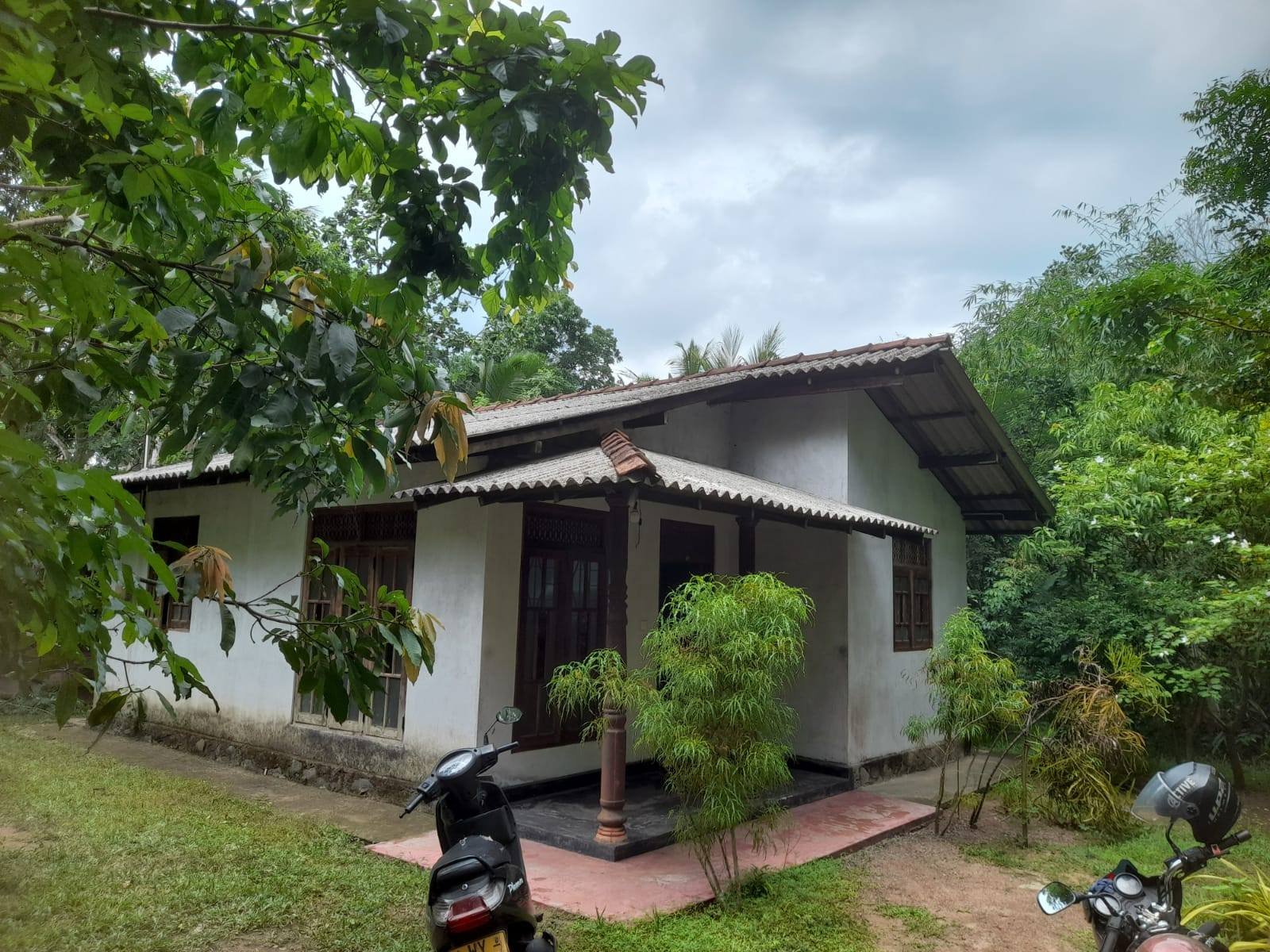 ගම්පහ උඩුගම්පොළ මෙම නිවස ලක්ෂ.63.50 ක් පමණයි