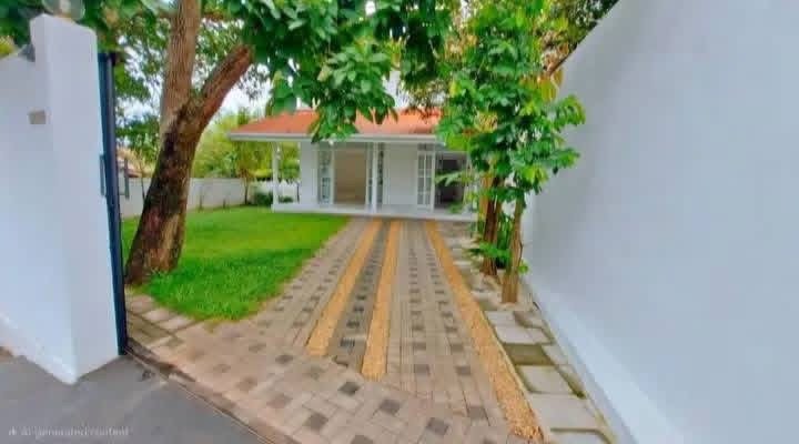 House for Rent in Kalapaluwawa Road, Rajagiriya