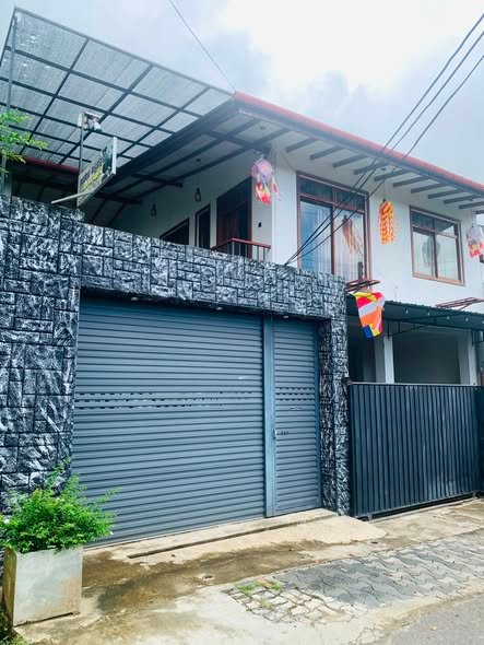 Luxury Two-Story House for Sale in Pilimathalawa, Kandy