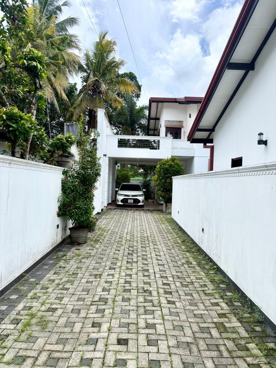 නව නිවසක් විකිණීමට – ගෝනහේන, කඩවත