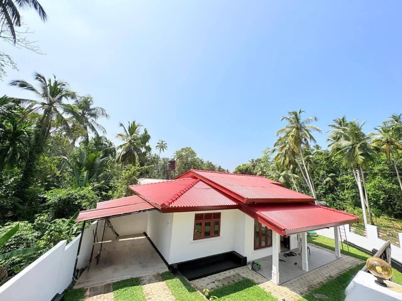 .සුපිරි ශක්තිමත් අංග සම්පූර්ණ ගෙයක් හා ඉඩමක් සොයන ඔබටයි.