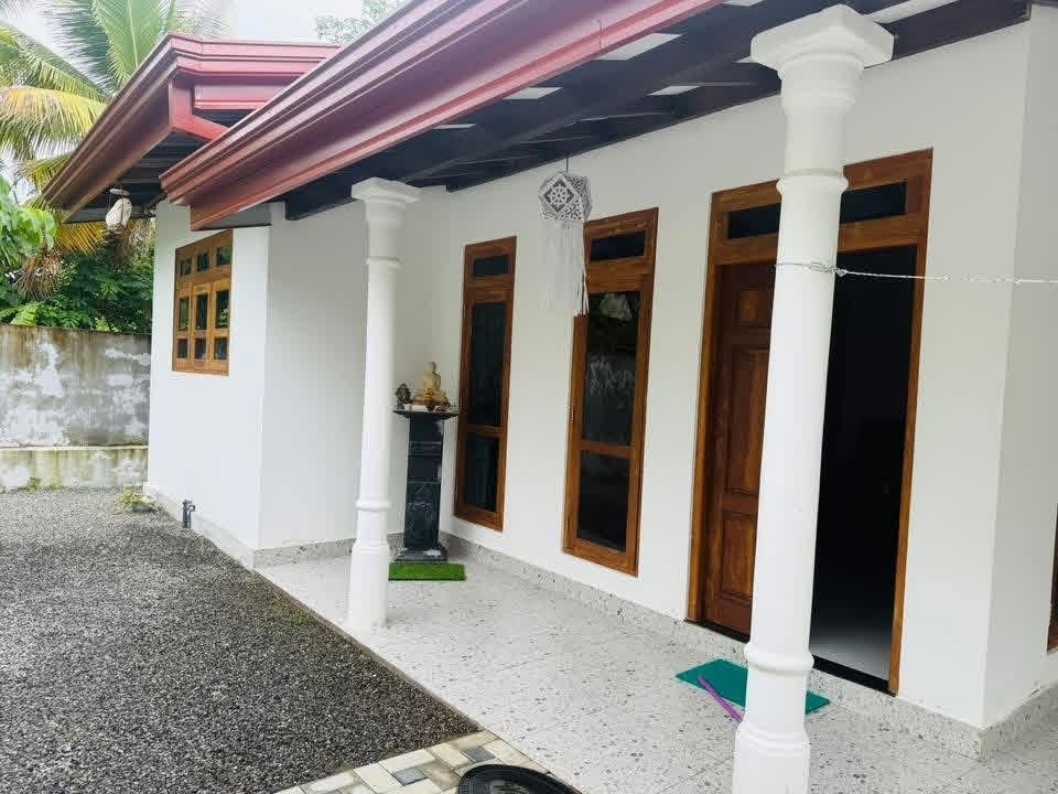 House for immediate sale  homagama Halbarawa