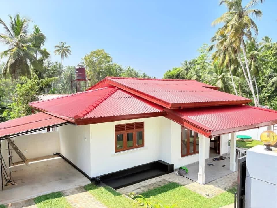 උඩුගම්පල කොටුගොඩ පාර - Home For Sale