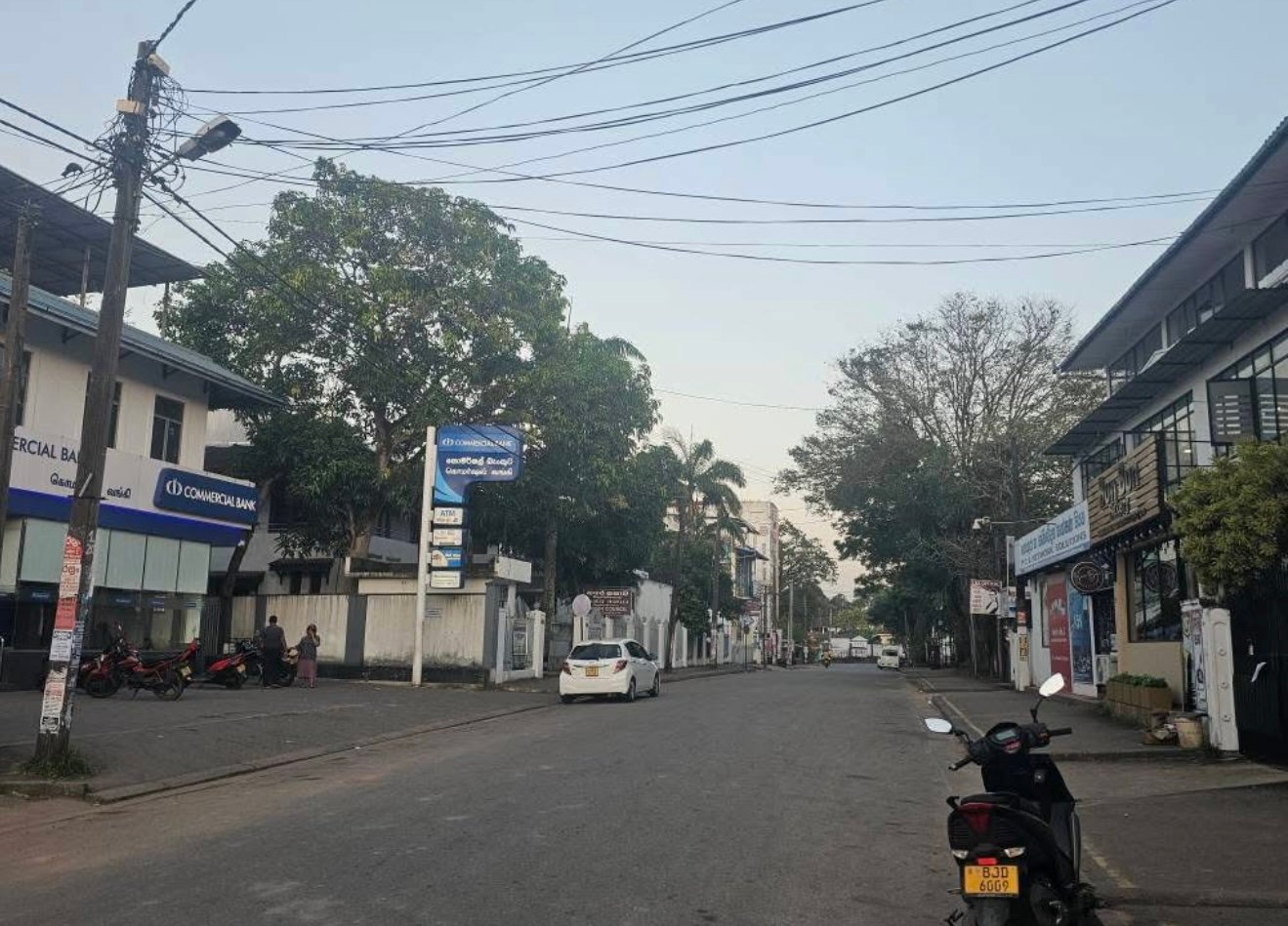 Ground floor commercial space available for rent in Minuwangoda town