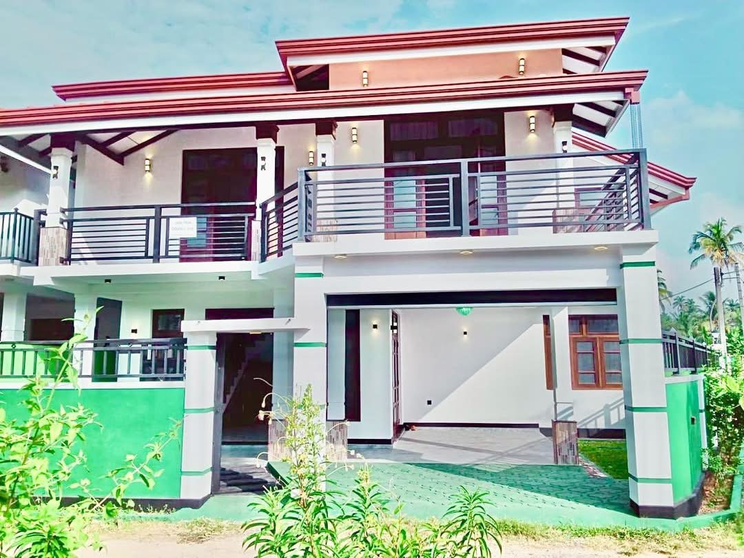 මීගමුව කොළඹ ප්‍රධන මාර්ගයේ ඇති  මෙම අලුත්ම නිවස විකිණී - negombo