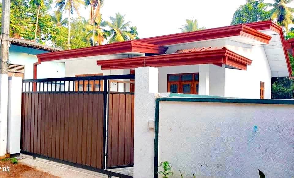 ගම්පහ වැලිවේරිය නව නිවසක් විකිණීමට