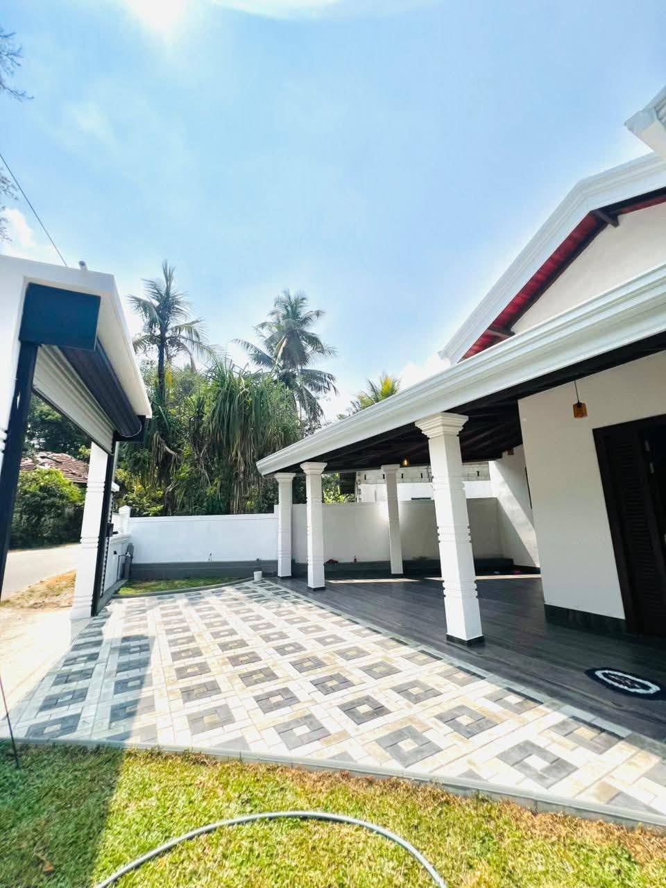 සිහින නිවහනක් සොයන ඔබට විශේෂ අවස්ථාවක්! හෝමාගම – මාදුලාව ‍ බස් පාරට ඉතා ආසන්නව