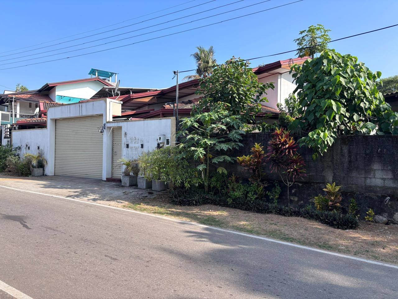 අංගසම්පූර්ණ නිවසට අවශ්‍ය ගෘහභාණ්ඩ සමගම මෙම නිවස විකිනීමට ඇත - kaduwela