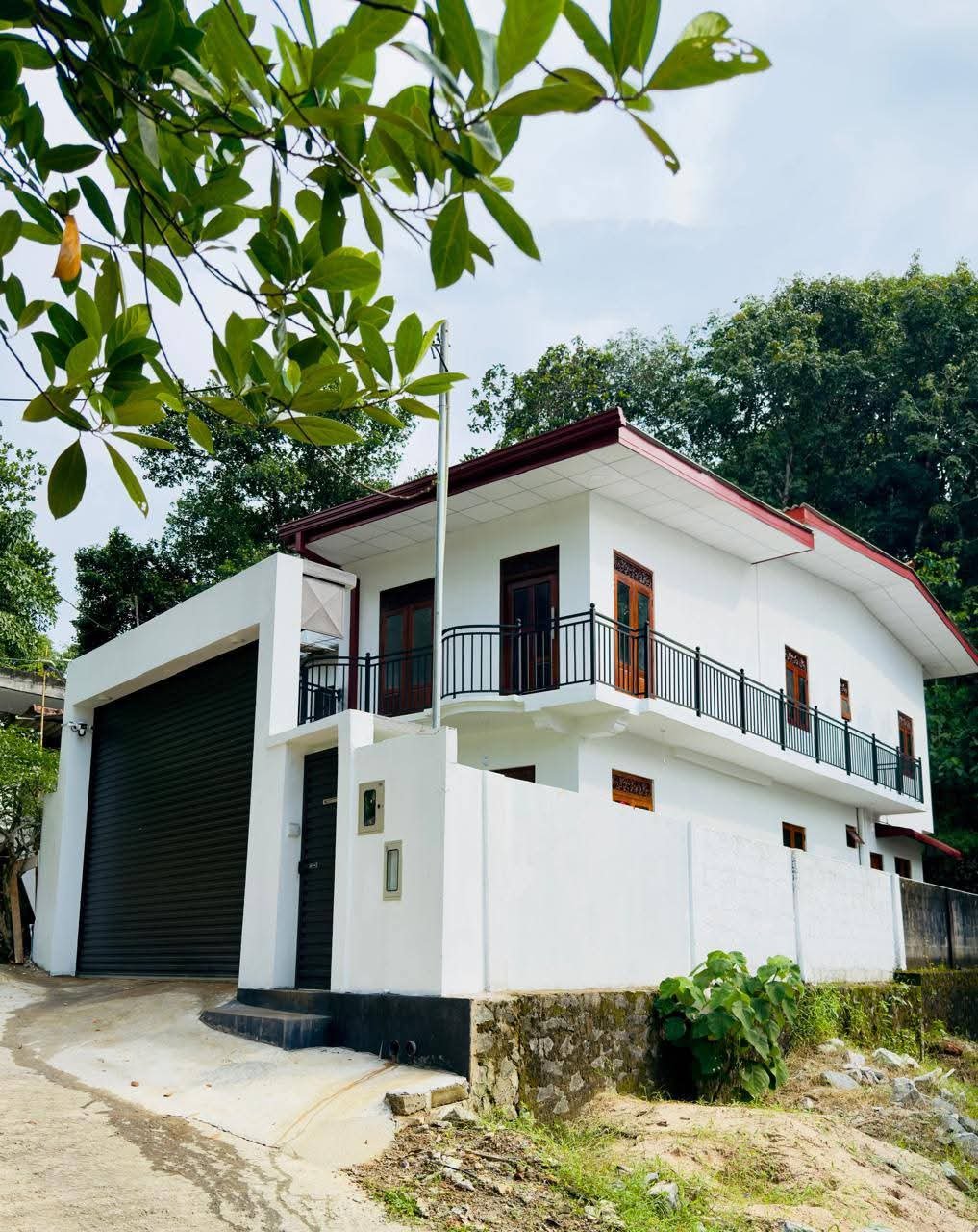 House for sale in Athurugiriya