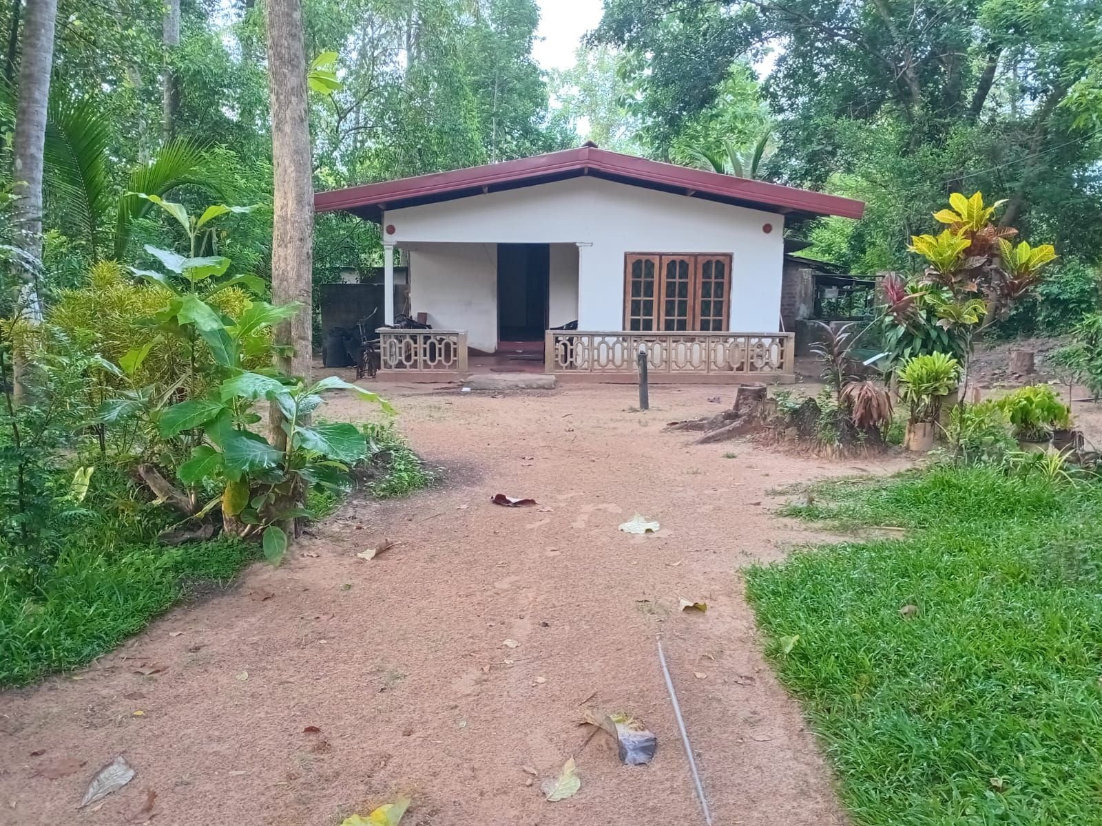 පර්චස් 58 ක ඉඩම හා නිවස විකිනීමට ඇත
