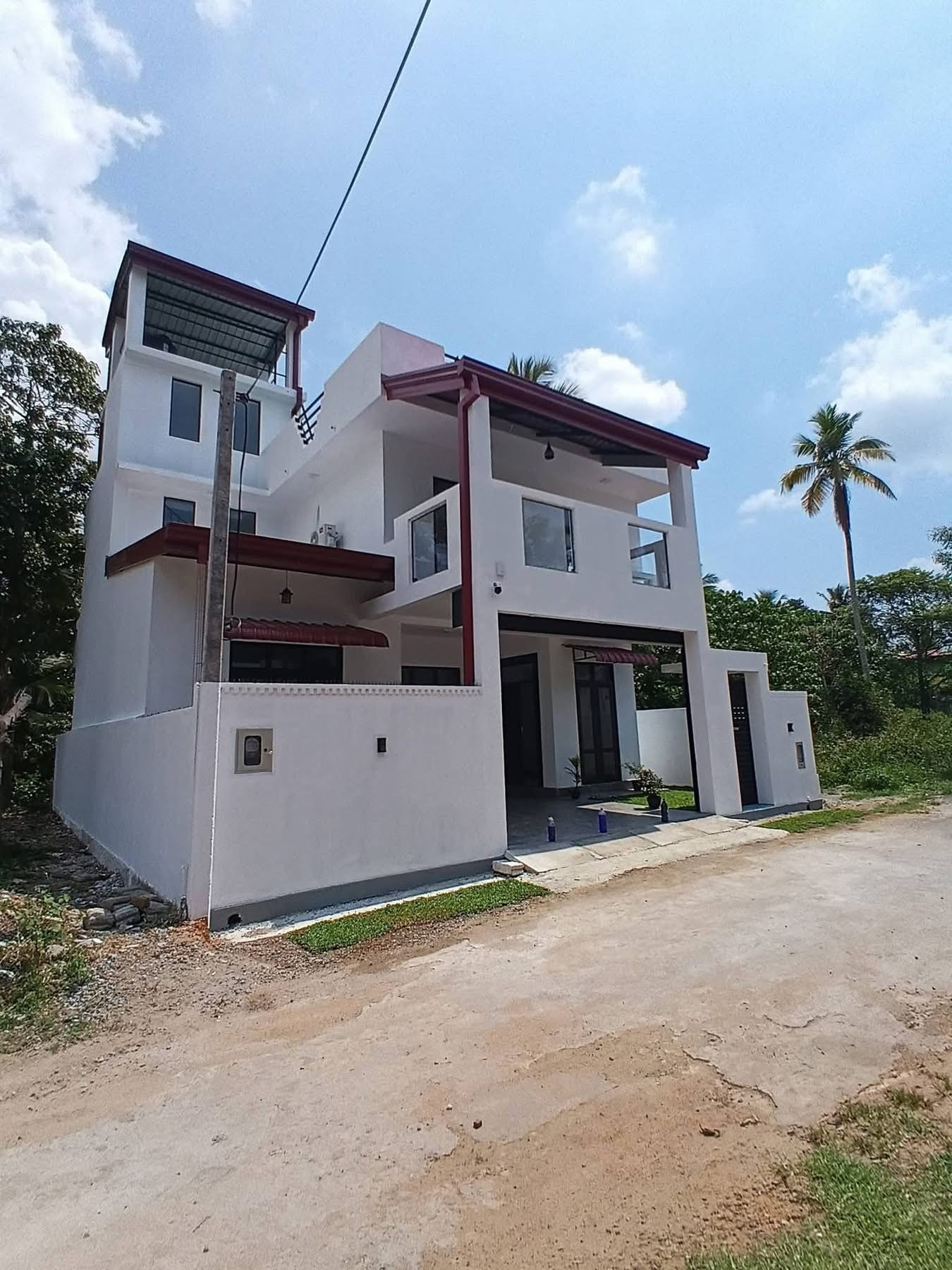 කඩවත අලුත්ම නිවස විකිණීමට ඇත