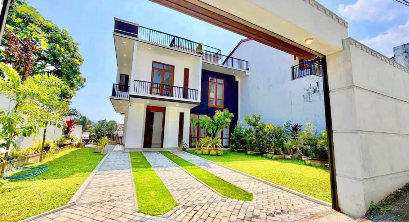 Super luxury නිවසක් විකිනීමට - Malabe