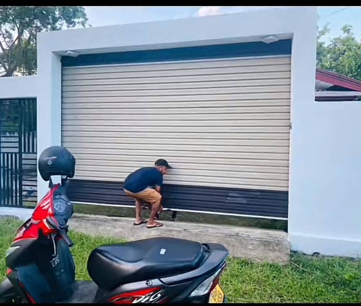 කුරැණැගල වැල්ලව නගරයෙන් රෝහල පාර වැල්ලව නගරයට ඉතාමත් ආසන්නව  පර්චස් 15 ක් සහිත නව නිවස