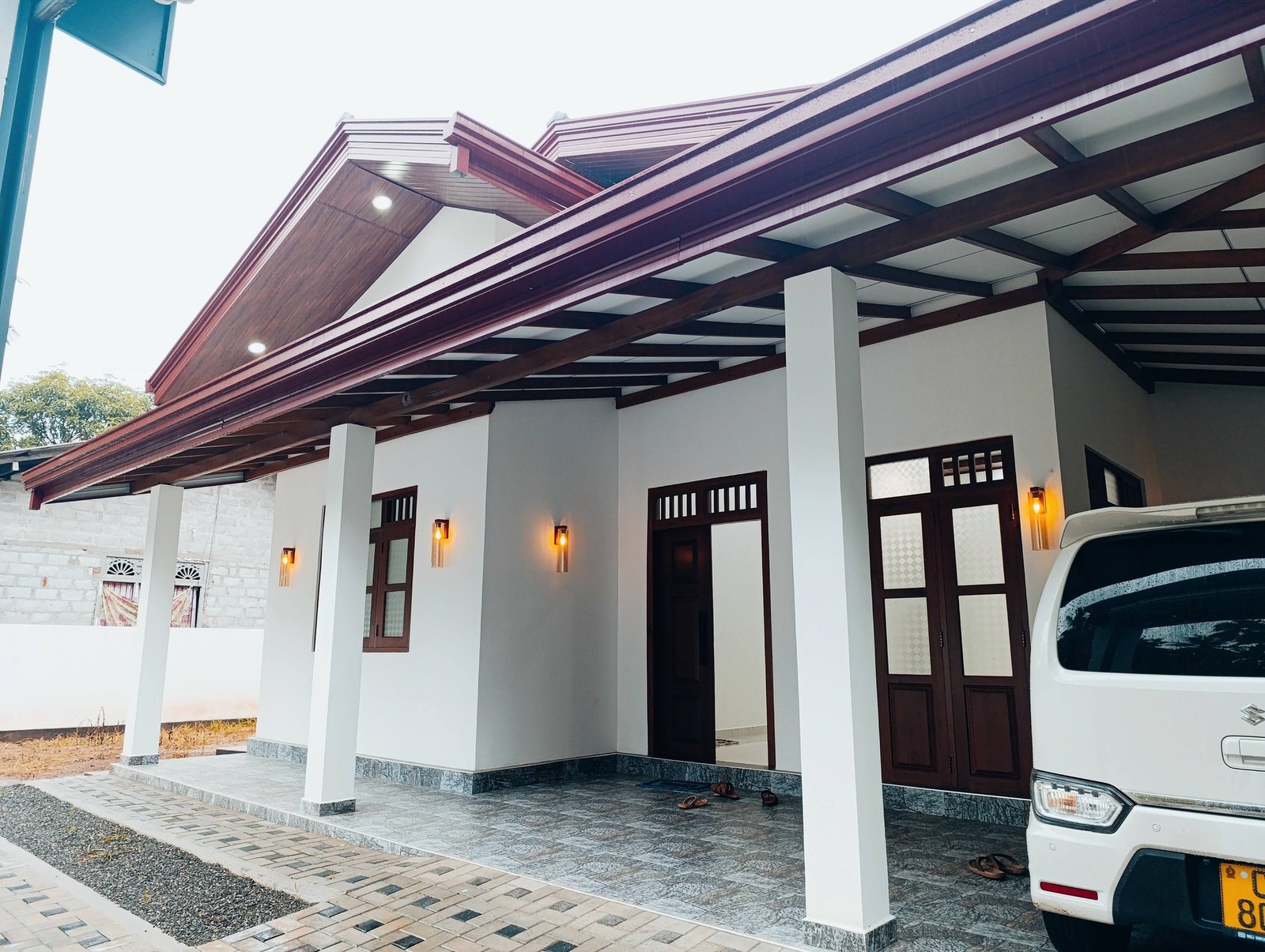 අංග සම්පුර්ණ නව නිවසක් විකිණීමට තිබේ