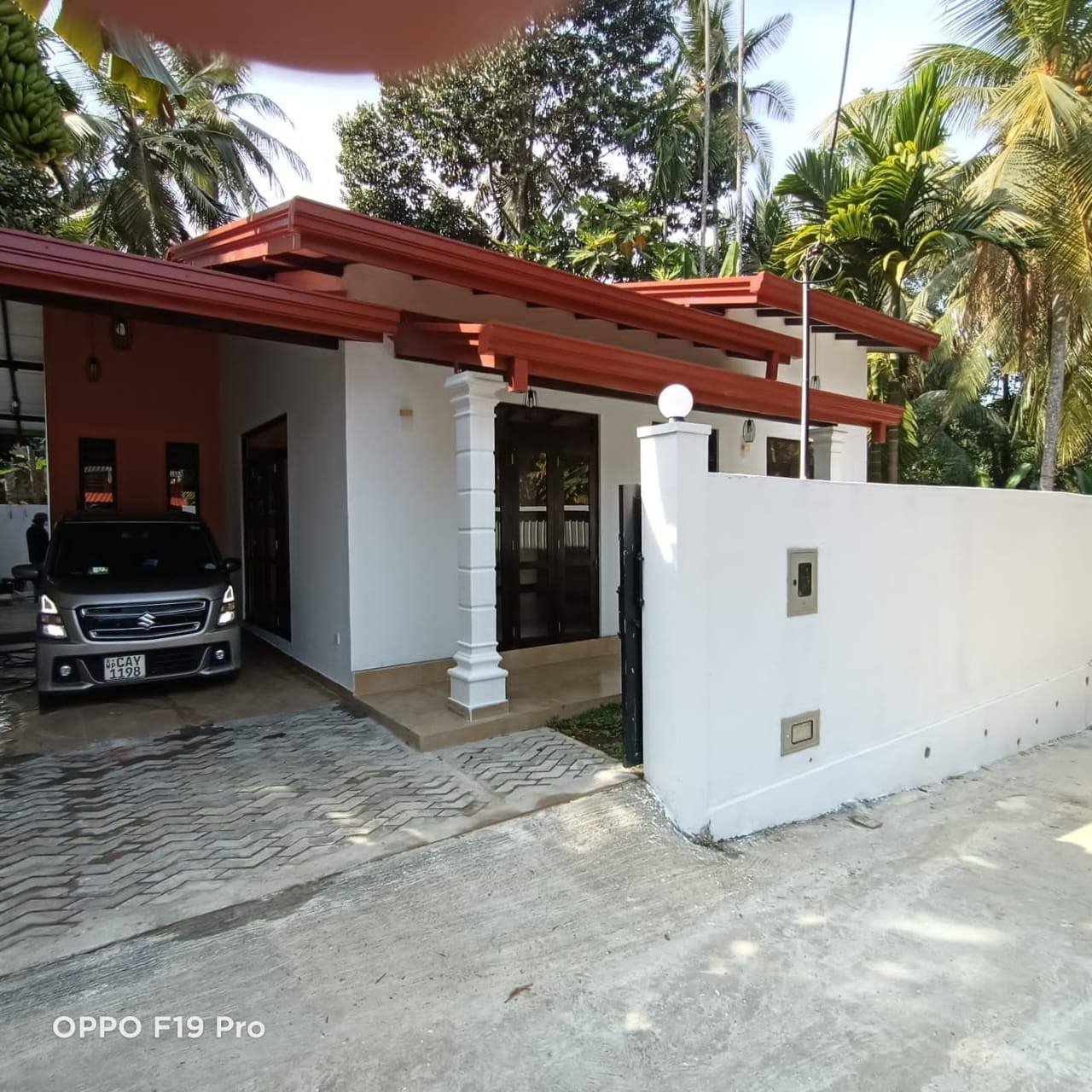 අංගසම්පූර්ණ නවීන සුඛෝපභෝගී තනිමහල් නිවසක් විකිණීමට...