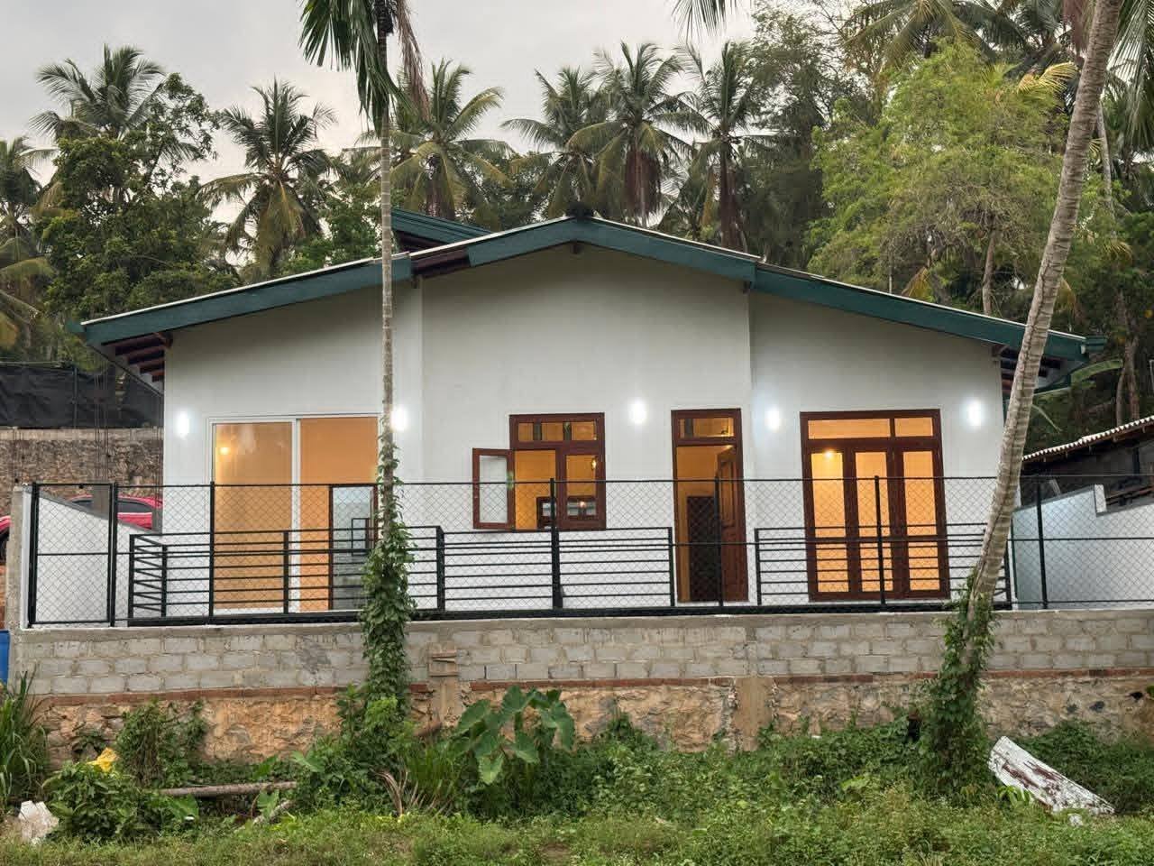 Modern single apartment house for sale