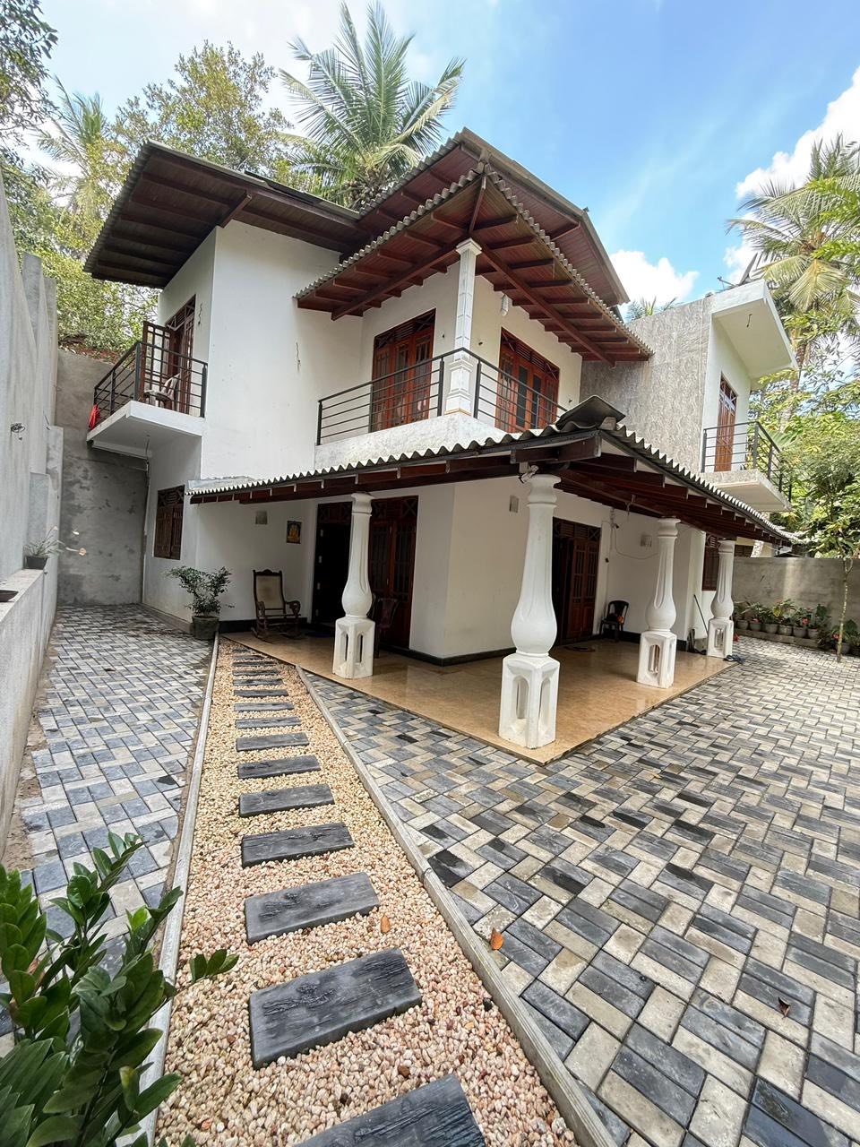 New Two Storey House For Sale in Kaduwela.