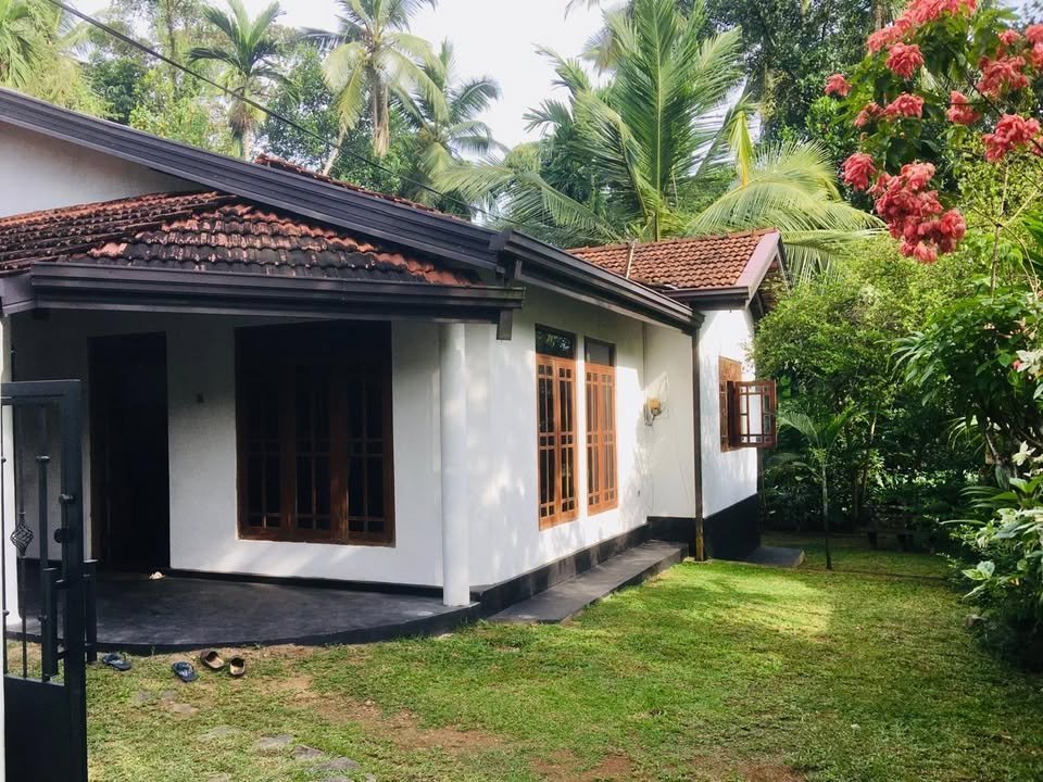17 perch house for sale - veyangoda