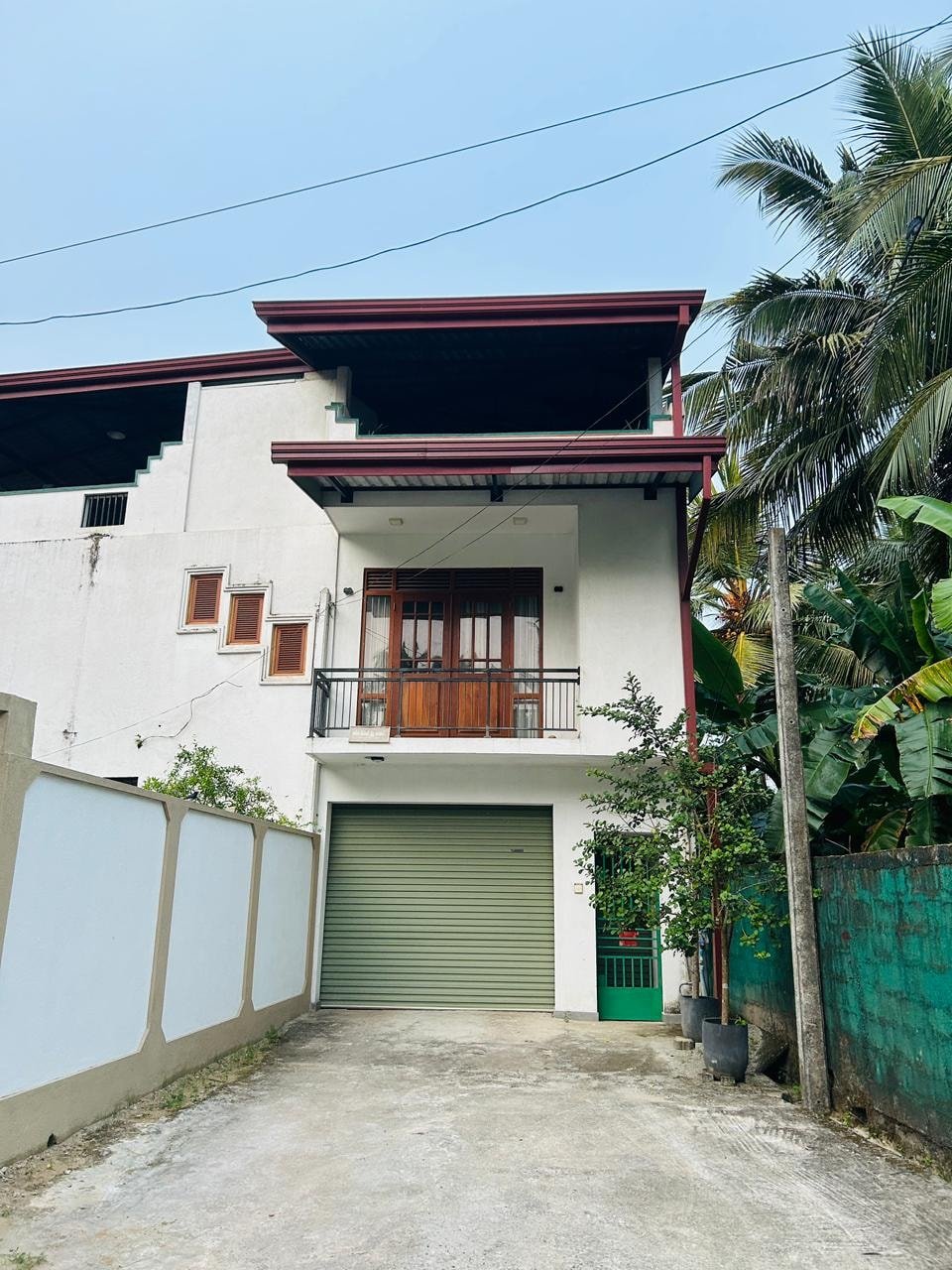 කොළඹ දිස්‌ත්‍රික්‌කයේ  ආකර්ශනීය දෙමහල් නිවසක් විකිණීමට ඇත.