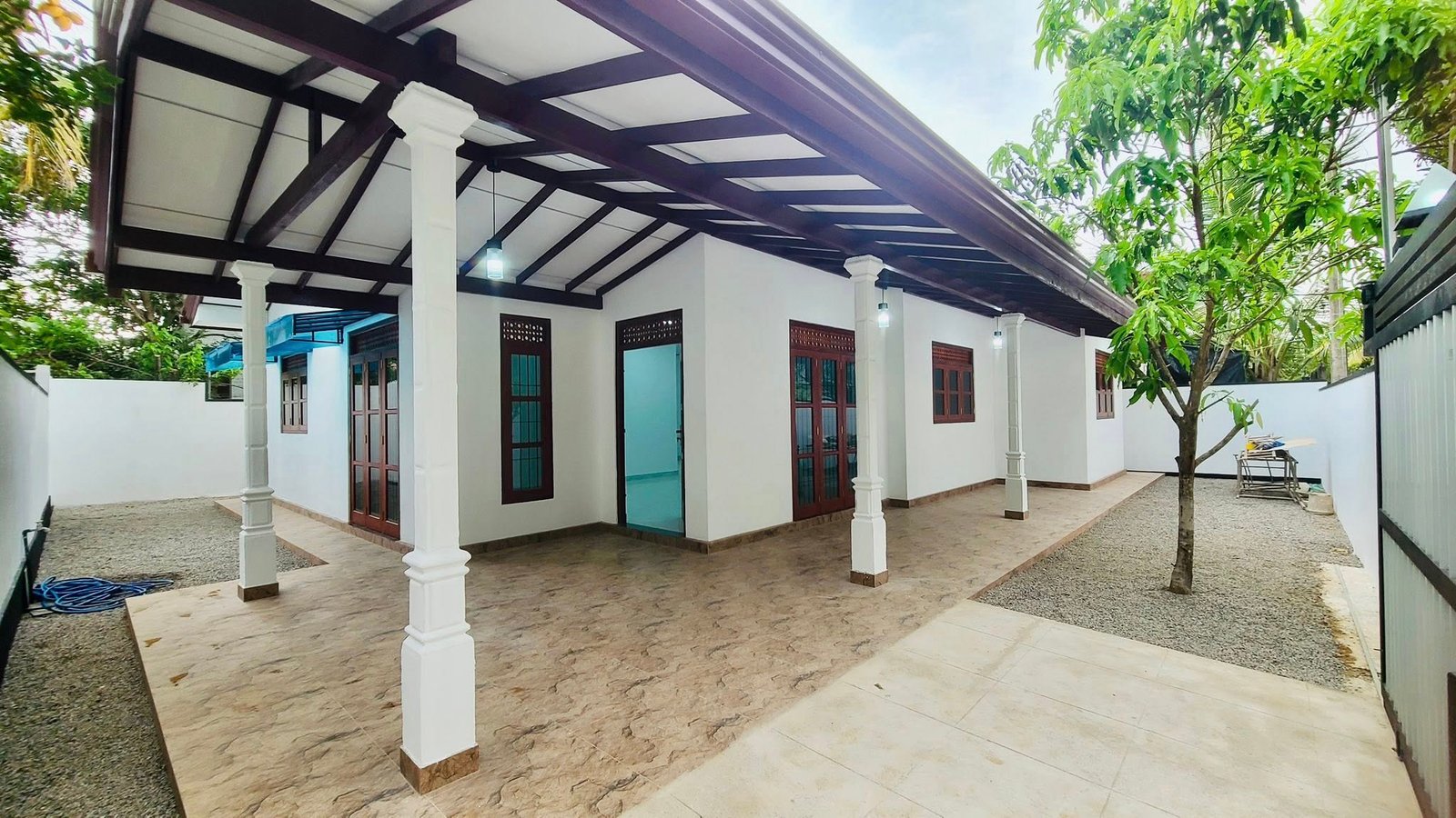 නව නිවස  විකිණීමට ඇත
