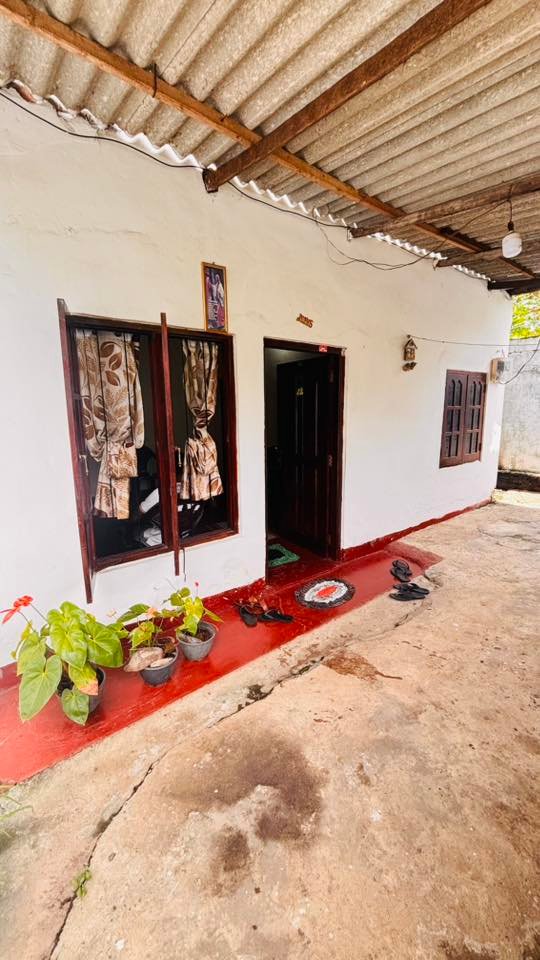 රාගම නගරයට විනාඩි 5ක දුරින් ලක්ෂ 80 කට අංගසම්පූර්ණ නිවසක්!