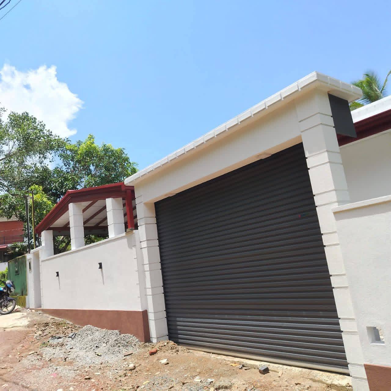 පදිංචිනොවූ(අලුත් අනර්ඝ නිවසක්) - Ragama